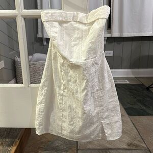 White strapless eyelet lace mini dress. Size small. NWT.